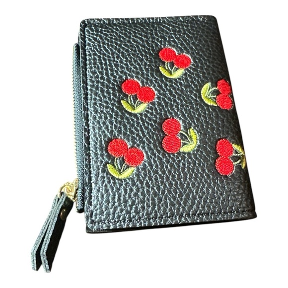 Cherry Embroidered Short Wallet New - Picture 1 of 8